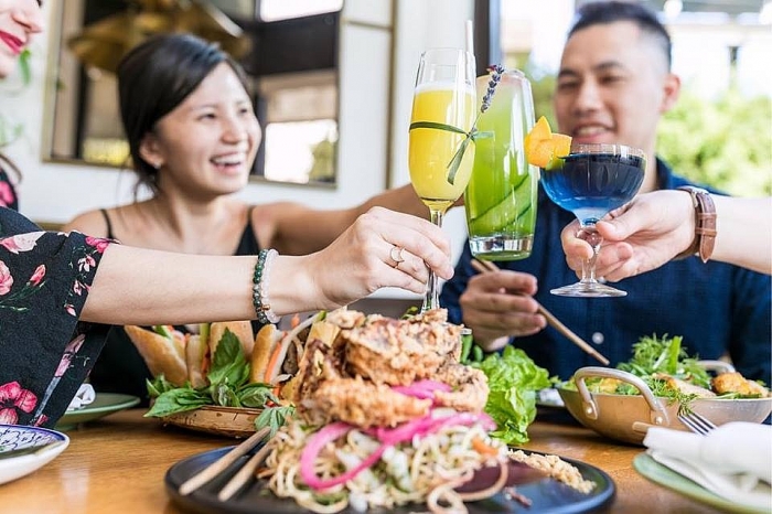 Người Việt tại Canada và hành trình vươn tới đỉnh cao nguoi viet tai canada va hanh trinh vuon toi dinh cao