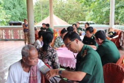 hon 18 nguoi chet trong vu sap toa nha 7 tang tai campuchia deu bi chon vui khi dang ngu