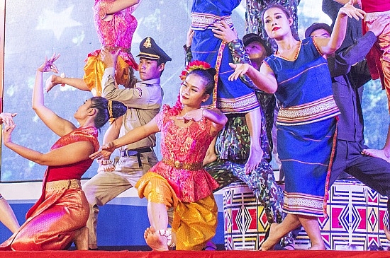 Giao lưu hữu nghị biên giới Việt-Lào: Sẽ tuần tra song phương giao luu huu nghi bien gioi viet lao se tuan tra song phuong