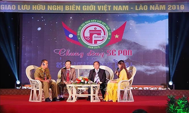 Giao lưu hữu nghị Việt - Lào 2019: Song hành vì vùng biên bình yên, phát triển giao luu huu nghi viet lao 2019 song hanh vi vung bien binh yen phat trien