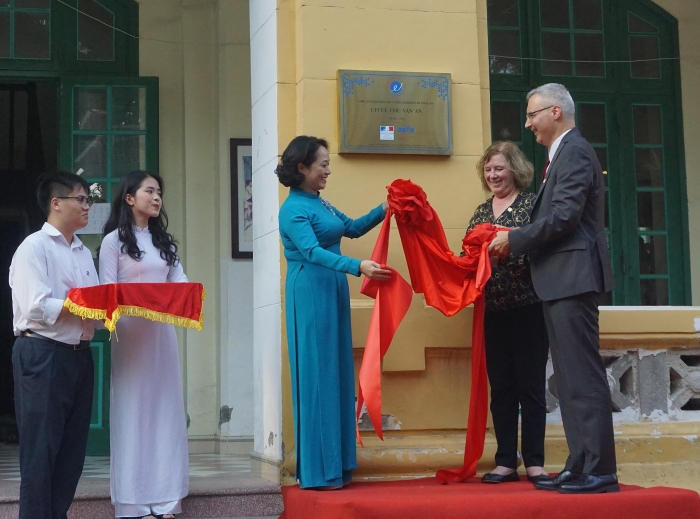 Ngôi trường lâu đời nhất Hà Nội gia nhập mạng lưới Label FrancÉducation (Pháp) ngoi truong lau doi nhat ha noi gia nhap mang luoi label franceducation phap