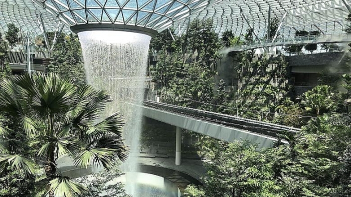 Singapore chế tạo "bọt biển thần kỳ" làm sạch nước singapore che tao bot bien than ky lam sach nuoc