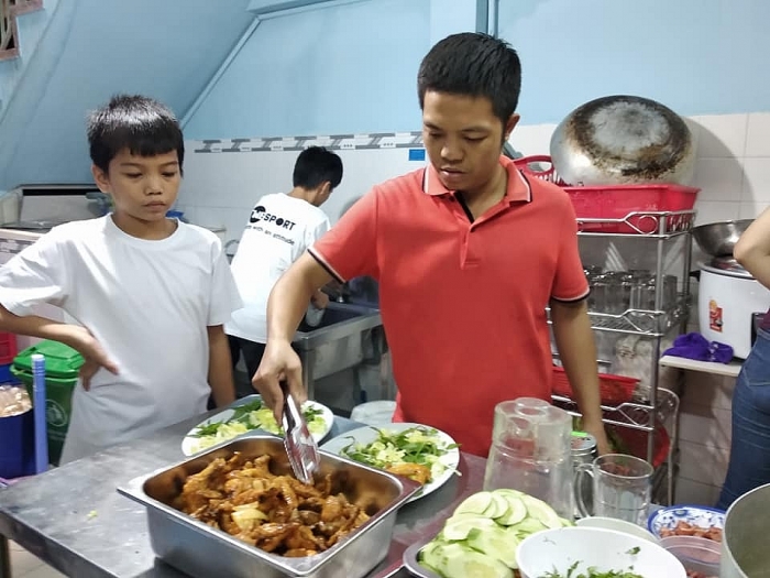 Kiều bào Việt tại Pháp: Những người xây "mái ấm" cho quê hương kieu bao viet tai phap nhung nguoi xay mai am o que huong