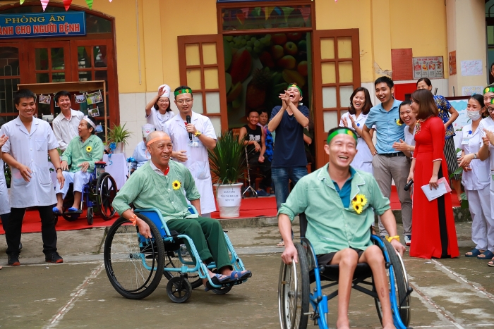 MCNV và USAIDS hỗ trợ hoạt động trị liệu tại Việt Nam ngay hoat dong tri lieu 2019 nang cao nhan thuc se chia yeu thuong