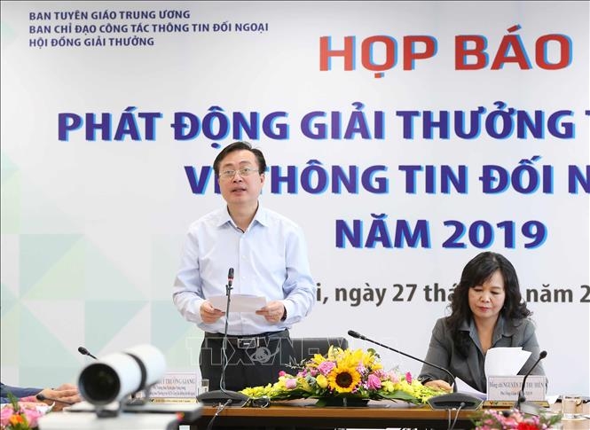 Phát động Giải thưởng toàn quốc về thông tin đối ngoại 2019 phat dong giai thuong toan quoc ve thong tin doi ngoai 2019