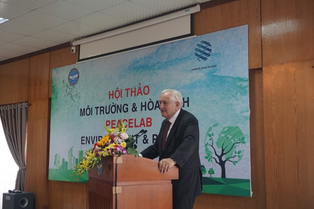 Bà Tôn Nữ Thị Ninh được kết nạp là thành viên của tổ chức Lãnh đạo vì hòa bình ba ton nu thi ninh duoc ket nap la thanh vien cua to chuc lanh dao vi hoa binh