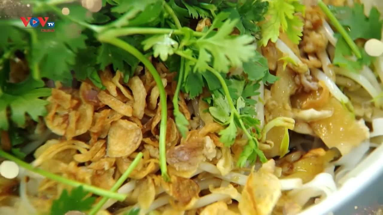 ເຝີແຫ້ງໃສ່ໄກ່ຫອມແຊບ