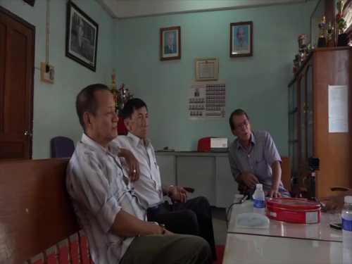 Người dân Lào nói gì về người Việt Nam?