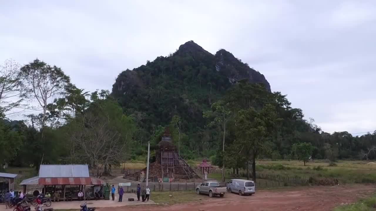 ບຸນບັ້ງໄຟ ເປັນບຸນປະເພນີ ອັນລຸ້ນລະທຶກຂອງ ສປປ ລາວ