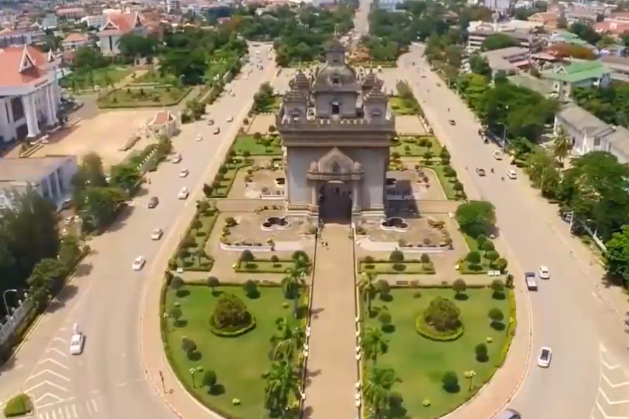 Video: ສອງຊາດລາວ - ຫວຽດ ໄດ້ຝັງຄວາມຮັກຢູ່ໃນໃຈ ຮົ່ງຮ່າທັງແມ່ຂອງບໍ່ເລິກປຸນປານໃດ