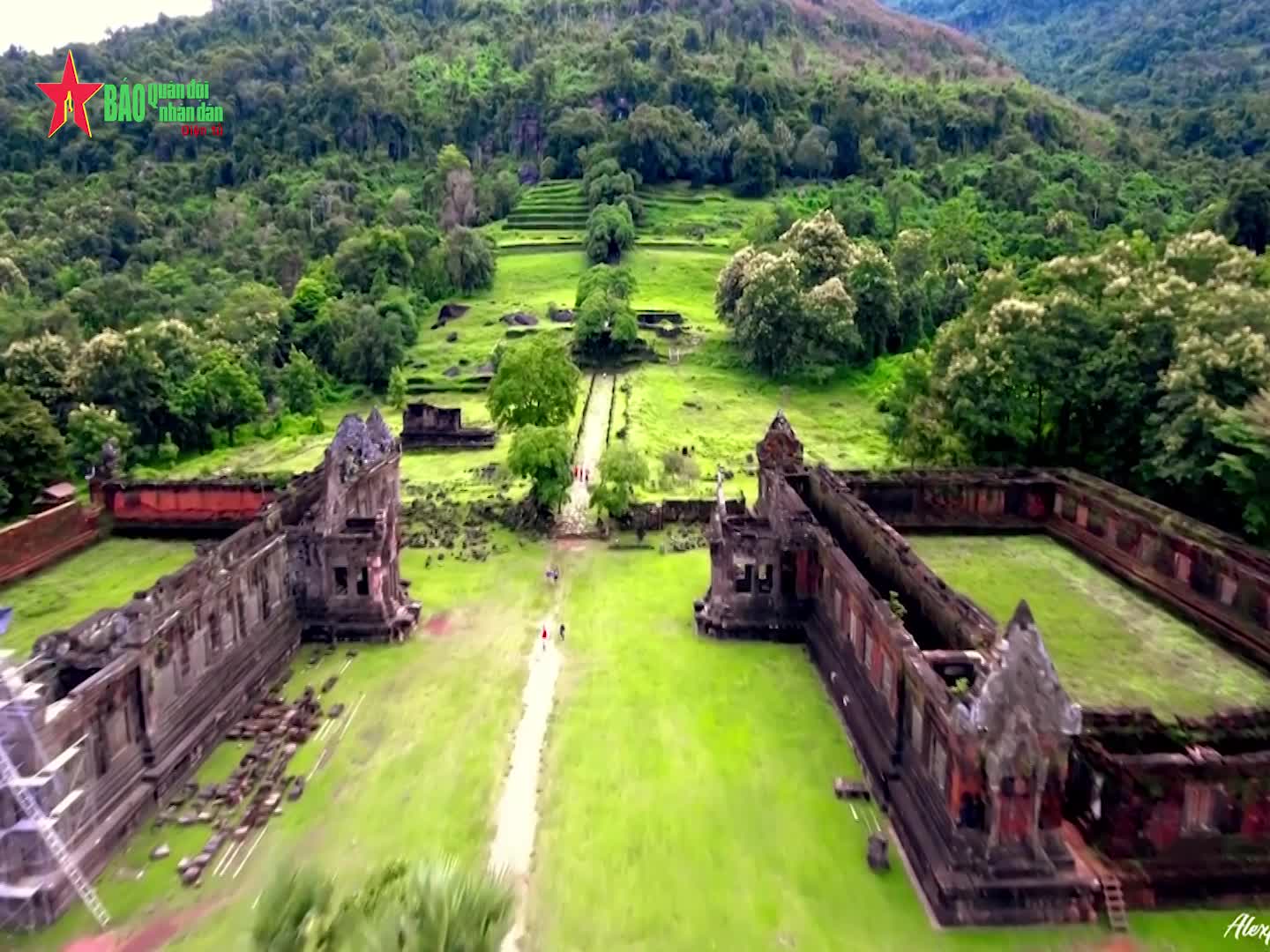 Video: ຄົ້ນຫາຜາສາດຫີນວັດພູ - ວັດທີ່ເກົ່າແກ່ທີ່ສຸດຢູ່ ລາວ